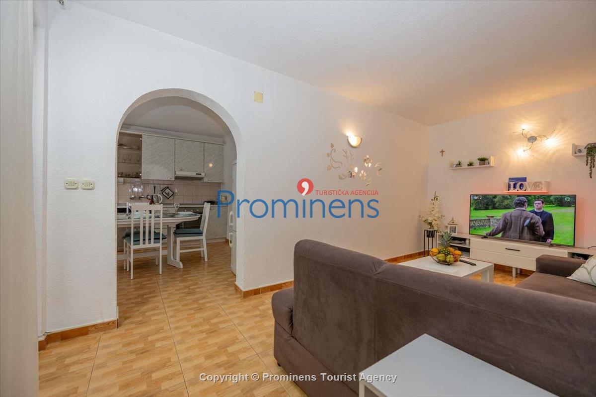 Apartment Karmela Makarska