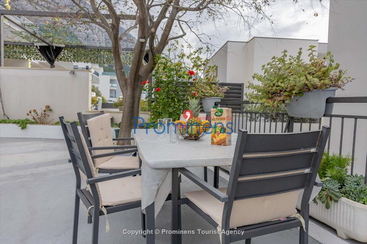 Apartment Karmela Makarska