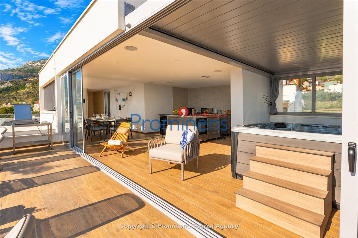 Luxury penthouse Sara Makarska
