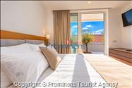 Exklusive Ferienwohnung Maja und Petra mit Pool in Makarska, 