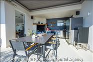 Exklusive Ferienwohnung Maja und Petra mit Pool in Makarska, 