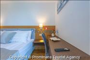 Exklusive Ferienwohnung Maja und Petra mit Pool in Makarska, 