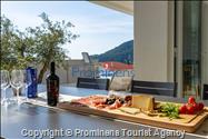 Exklusive Ferienwohnung Maja und Petra mit Pool in Makarska, 