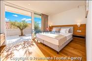 Exklusive Ferienwohnung Maja und Petra mit Pool in Makarska, 