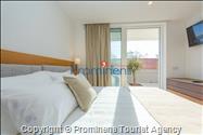 Exklusive Ferienwohnung Maja und Petra mit Pool in Makarska, 