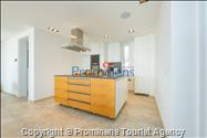 Exklusive Ferienwohnung Maja und Petra mit Pool in Makarska, 