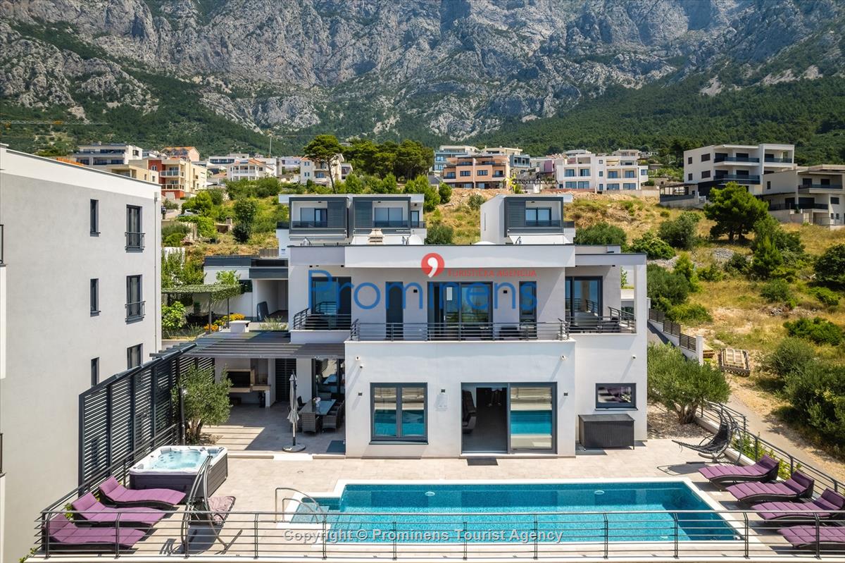 Villa Hota Makarska – Beheizter Pool, Whirlpool, Sauna, Fitnessraum, für 8 Personen