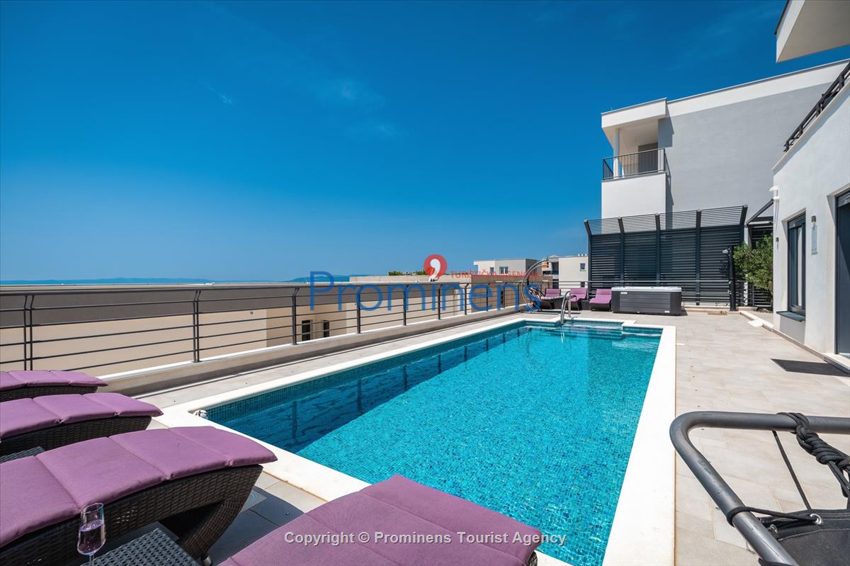 Villa Hota Makarska – Beheizter Pool, Whirlpool, Sauna, Fitnessraum, für 8 Personen