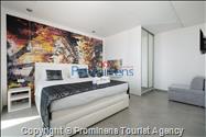 Villa Hota Makarska – Beheizter Pool, Whirlpool, Sauna, Fitnessraum, für 8 Personen