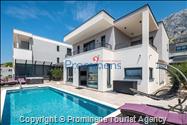 Villa Hota Makarska – Beheizter Pool, Whirlpool, Sauna, Fitnessraum, für 8 Personen