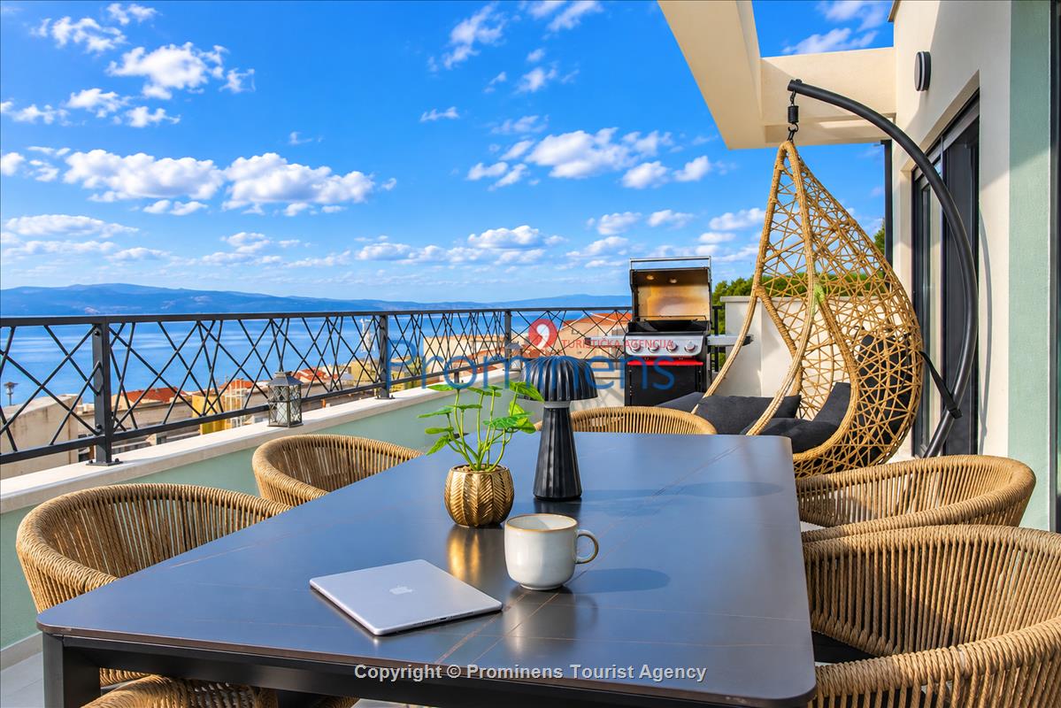 Penthouse Helena in Makarska – Exklusive Ferienwohnung mit Meerblick und Whirlpool