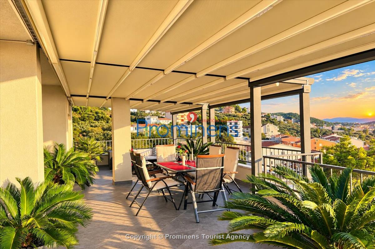 Penthousewohnung mit Whirlpool & Meerblick, Makarska – 6 Gäste, 3 Schlafzimmer