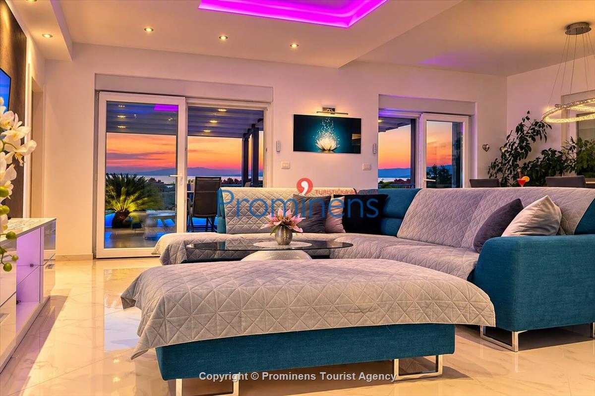 Penthousewohnung mit Whirlpool & Meerblick, Makarska – 6 Gäste, 3 Schlafzimmer