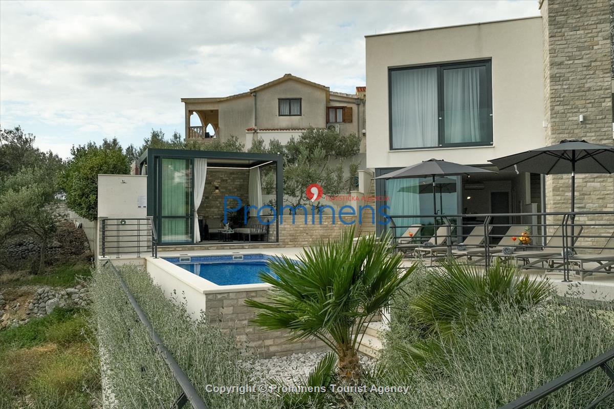 Ferienhaus Villa Oscar in Makarska mit beheiztem Pool, Whirlpool, Terrasse und Meerblick- ruhiger Familienurlaub